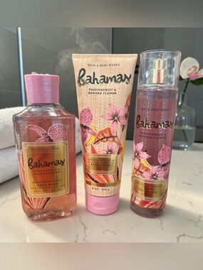 NWT Bath & Body Works Bahamas Passionfruit & Banana Flower Body Care Set